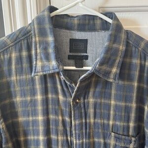 14th and union plaid light weight long sleeve shirt size large